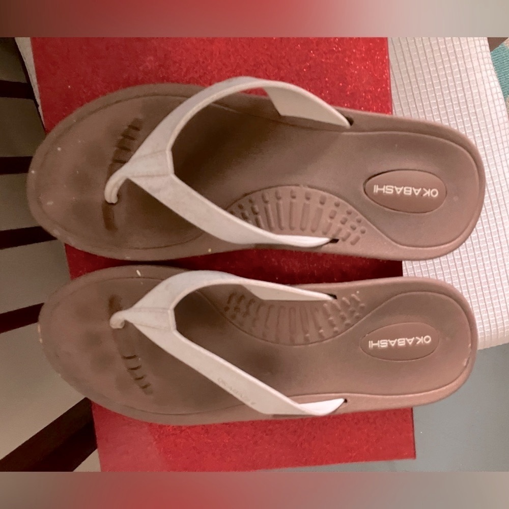 Okabashi flip flops